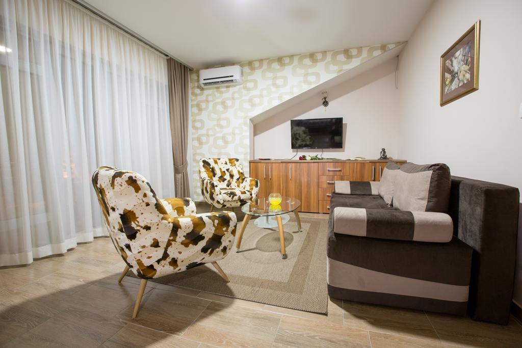 Apartmani Mg Nikšić المظهر الخارجي الصورة