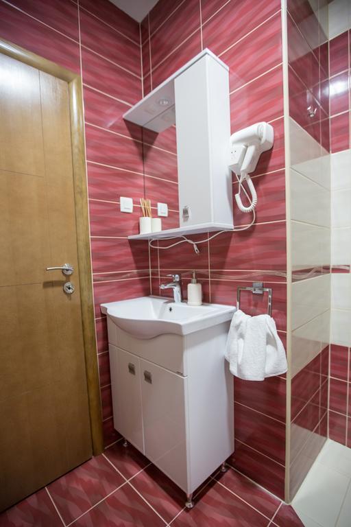 Apartmani Mg Nikšić المظهر الخارجي الصورة