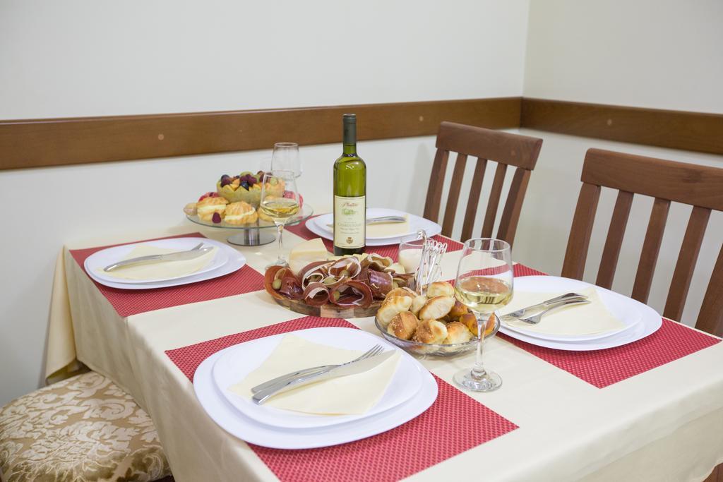 Apartmani Mg Nikšić المظهر الخارجي الصورة