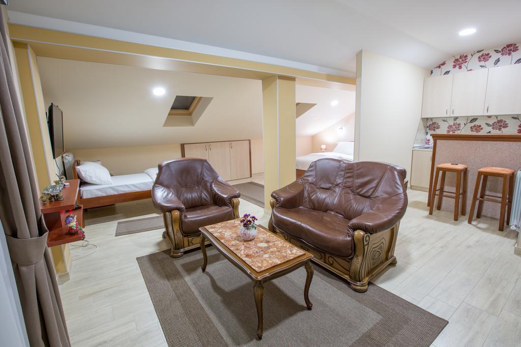 Apartmani Mg Nikšić المظهر الخارجي الصورة